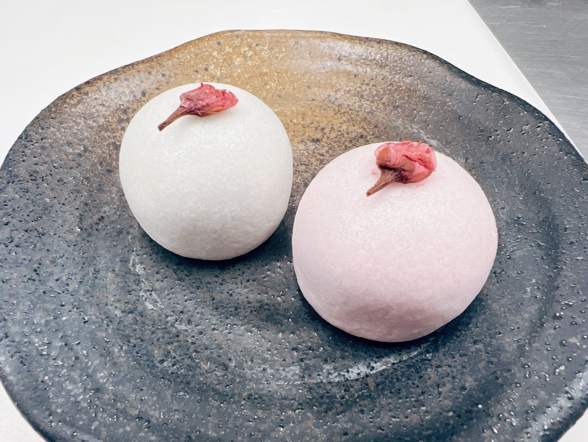 桜の薯蕷饅頭